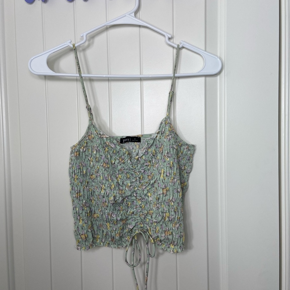 NWOT Very J women’s light green floral elastic ruched tie crop stretch tank M